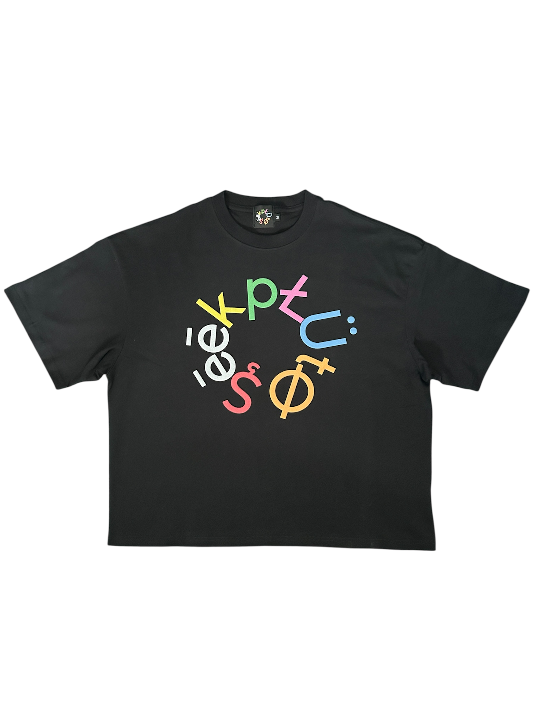 ŞĒĒK PŁÜTØ “Syntax Tee” (BLACK)